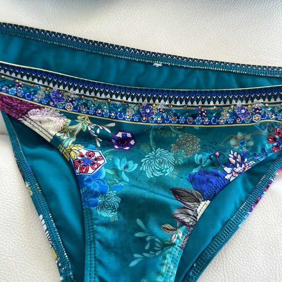 Camila bikini size 32C/D cup top, XS bottom - Picture 3 of 4